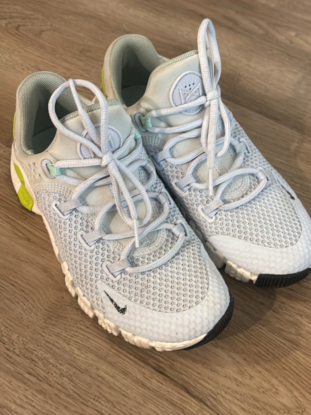 Nike Free Metcon 4 Training Shoes Gray Volt CZ0596-001 Women’s Size 6.5